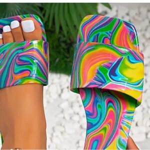 Multicolor Swirl Sandals, size (41) 8